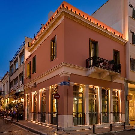Urban Tales Aparthotel Атина Екстериор снимка