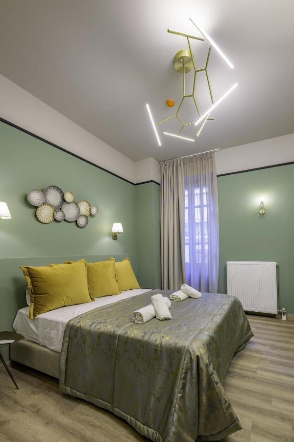 Urban Tales Aparthotel Атина Екстериор снимка