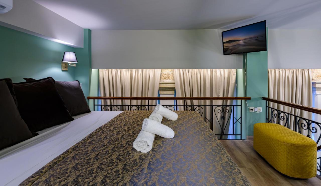 Urban Tales Aparthotel Атина Екстериор снимка