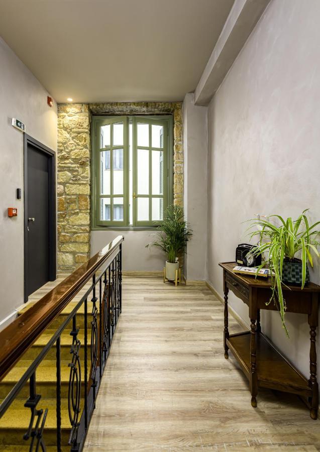 Urban Tales Aparthotel Атина Екстериор снимка